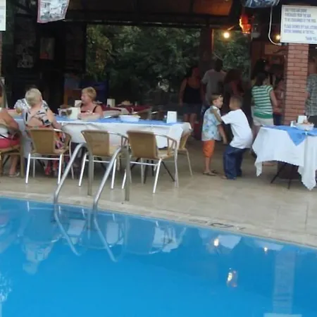 Апарт-отель Cennet Битез