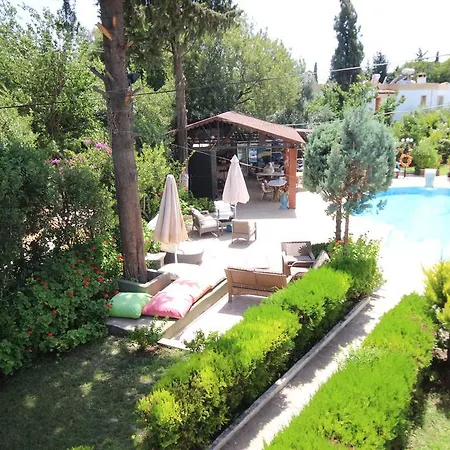 Aparthotel Cennet 2*