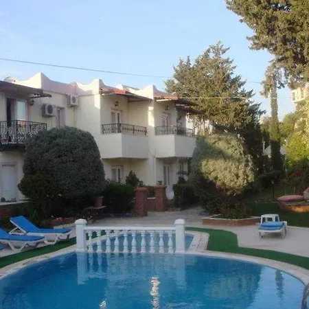 Cennet Apartmanhotel 2*